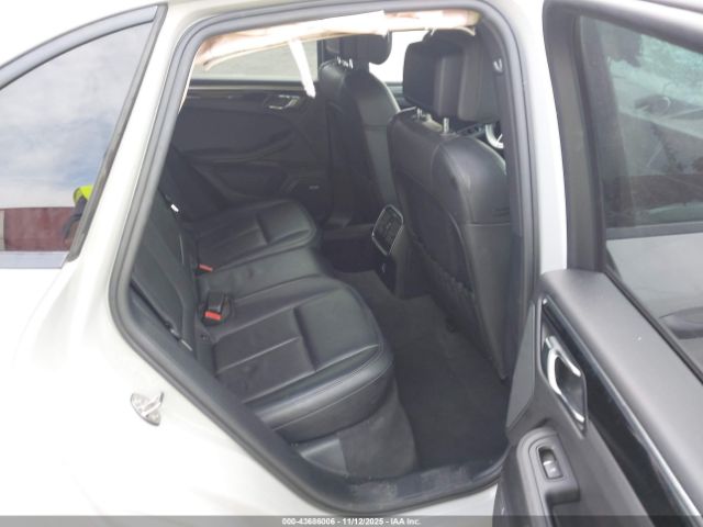 2021 PORSCHE MACAN WP1AA2A55MLB18135 Photo 7