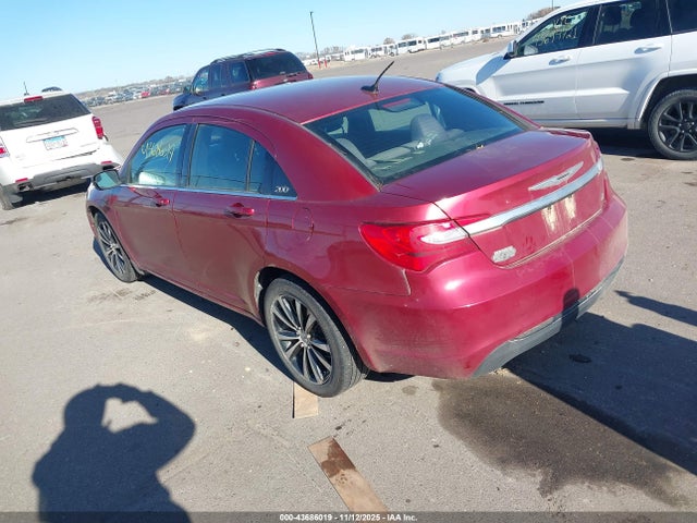 Продажа на аукционе авто 2013 Chrysler 200 Touring, vin: 1C3CCBBB3DN516560, номер лота: 43686019