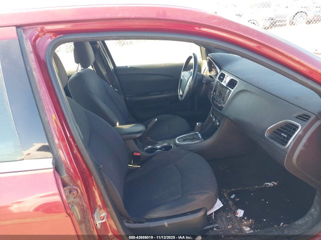 Продажа на аукционе авто 2013 Chrysler 200 Touring, vin: 1C3CCBBB3DN516560, номер лота: 43686019