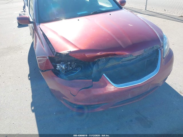 Продажа на аукционе авто 2013 Chrysler 200 Touring, vin: 1C3CCBBB3DN516560, номер лота: 43686019