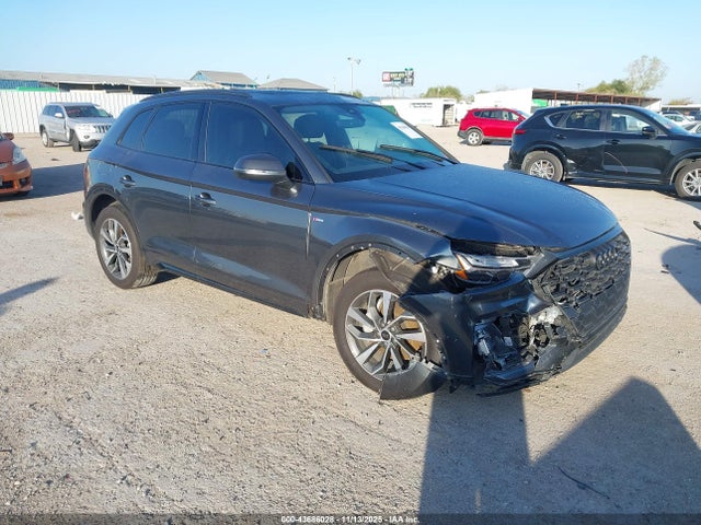 2024 AUDI Q5 WA1GAAFY9R2115674 Photo 0