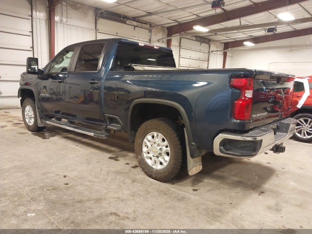 2022 CHEVROLET SILVERADO 3500HD 1GC4YTEY5NF125624 Photo 2