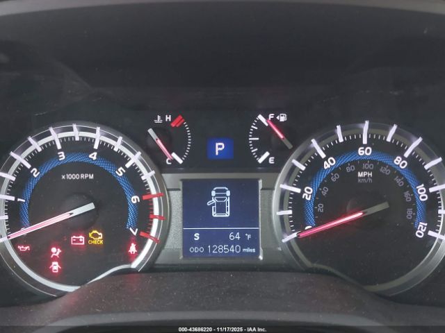 2017 TOYOTA 4RUNNER JTEBU5JR6H5447661 Photo 6