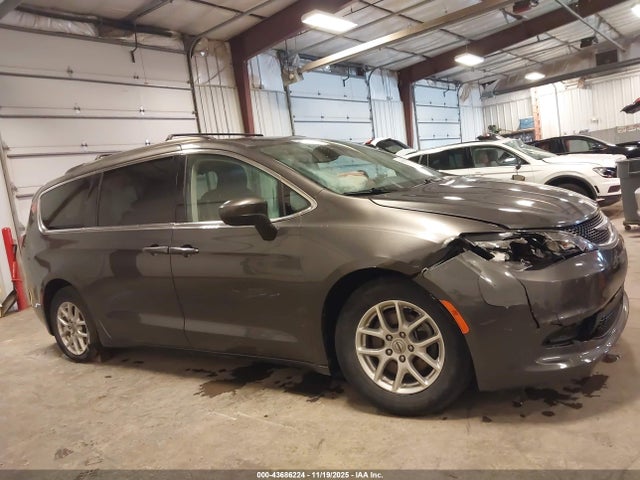 Продаж на аукціоні авто 2021 Chrysler Voyager Lxi, vin: 2C4RC1DGXMR513005, номер лоту: 43686224