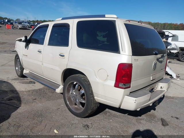 2005 CADILLAC ESCALADE 1GYEK63N65R143736 Photo 2