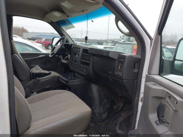 2010 GMC SAVANA 1500 1GTUGADX8A1112048 Photo 4