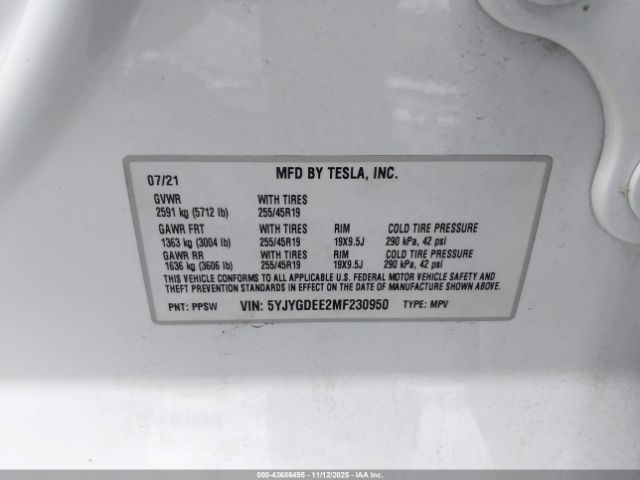2021 TESLA MODEL Y 5YJYGDEE2MF230950 Photo 8