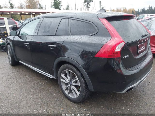 2018 VOLVO V60 CROSS COUNTRY YV440MWK7J2054092 Photo 2