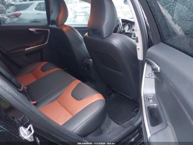 2018 VOLVO V60 CROSS COUNTRY YV440MWK7J2054092 Photo 7