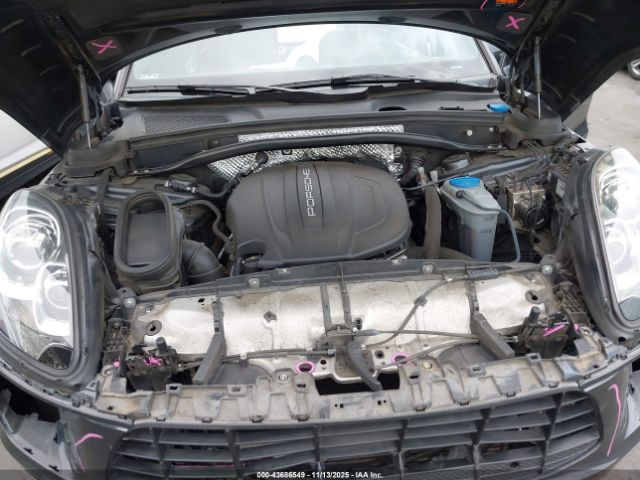2018 PORSCHE MACAN WP1AA2A57JLB12705 Photo 9
