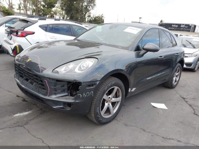 2018 PORSCHE MACAN WP1AA2A57JLB12705 Photo 1