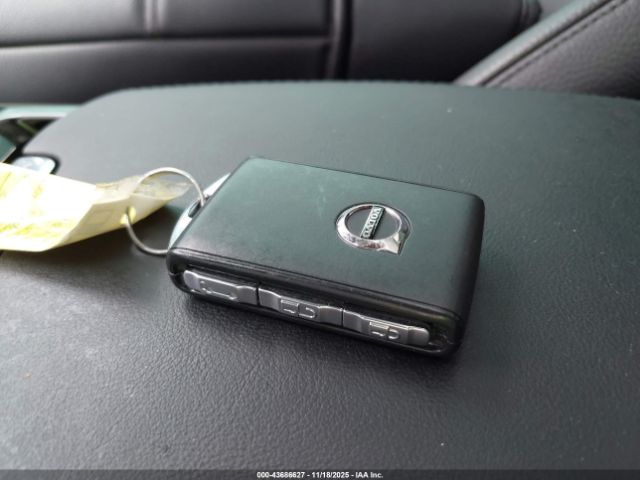 2024 VOLVO S60 RECHARGE PLUG-IN HYBRID 7JRH60FL6RG326717 Photo 10