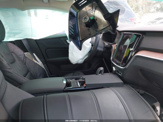 2024 VOLVO S60 RECHARGE PLUG-IN HYBRID 7JRH60FL6RG326717 Photo 4