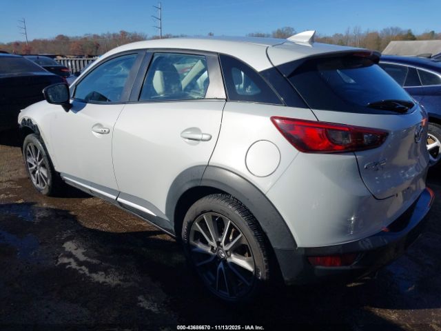 2016 MAZDA CX-3 JM1DKFD78G0133377 Photo 2