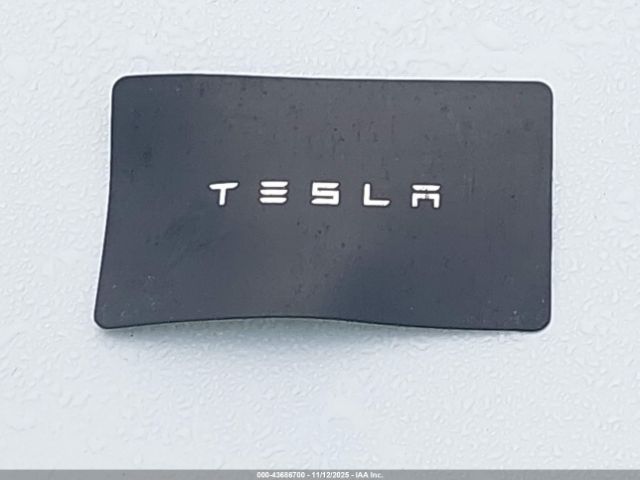 2021 TESLA MODEL Y 5YJYGAEE0MF144986 Photo 10