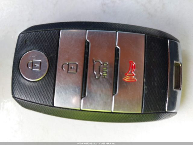 2019 KIA NIRO KNDCE3LC3K5224682 Photo 10