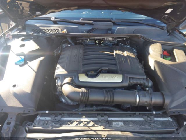 2016 PORSCHE CAYENNE WP1AA2A28GKA37999 Photo 9