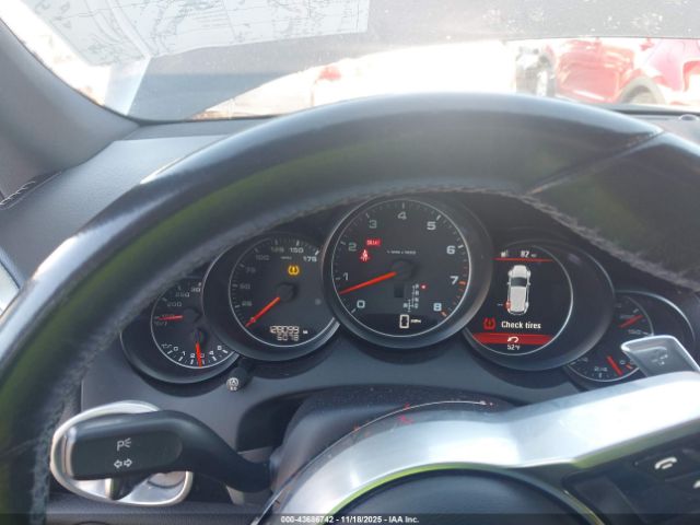 2016 PORSCHE CAYENNE WP1AA2A28GKA37999 Photo 6