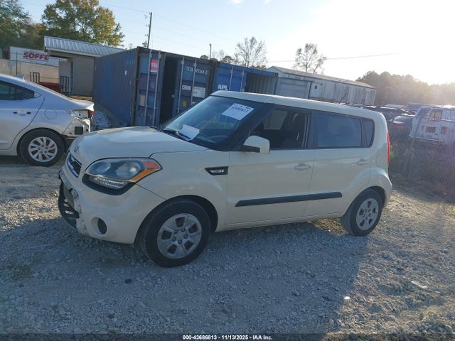 43686813 :رقم المزاد ، KNDJT2A56D7530424 vin ، 2013 Kia Soul مزاد بيع