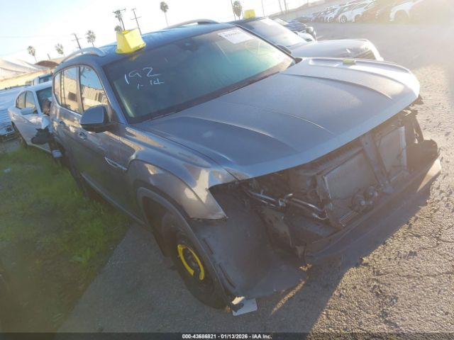 2018 VOLKSWAGEN ATLAS 1V2FR2CA7JC579082