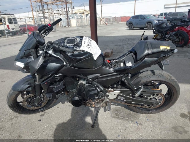 Kawasaki Er650 P 2023 ML5EREP18PDA80137 Image 12