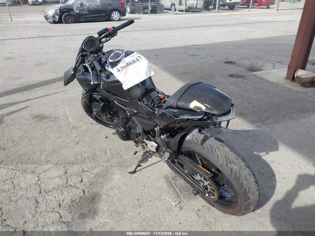 2023 KAWASAKI ER650 ML5EREP18PDA80137 Photo 2