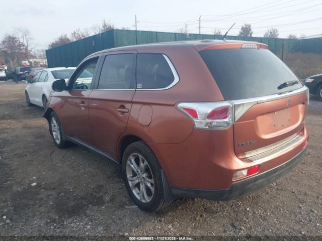 2014 MITSUBISHI OUTLANDER JA4JZ4AX9EZ000329 Photo 2