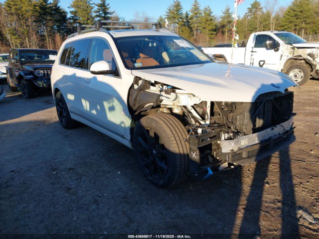 2022 BMW X7 5UXCW2C02N9L06072