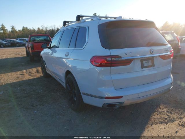 2022 BMW X7 5UXCW2C02N9L06072 Photo 2