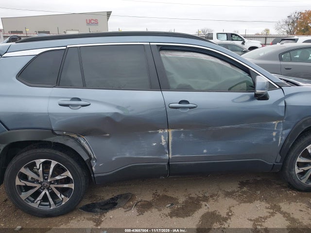 Toyota Corolla Cross Xle 2023 7MUDAAAG5PV071448 Image 13