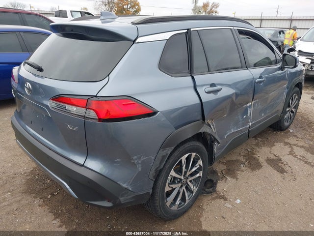 Toyota Corolla Cross Xle 2023 7MUDAAAG5PV071448 Image 4