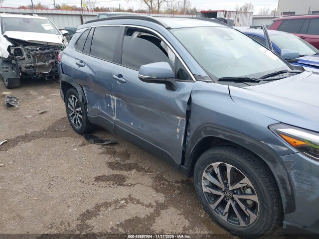 Toyota Corolla Cross Xle 2023 7MUDAAAG5PV071448 Image 6