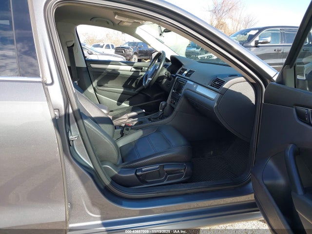 Aukcja sprzedaży 2015 Volkswagen Passat 1.8t Limited Edition, vin: 1VWAT7A39FC103015, numer aukcji: 43687009