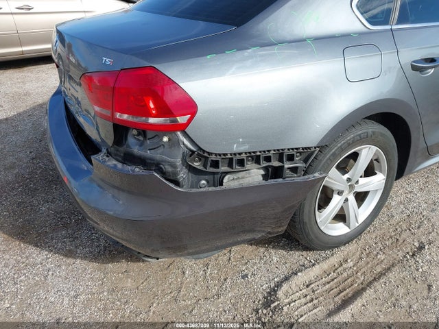 Aukcja sprzedaży 2015 Volkswagen Passat 1.8t Limited Edition, vin: 1VWAT7A39FC103015, numer aukcji: 43687009