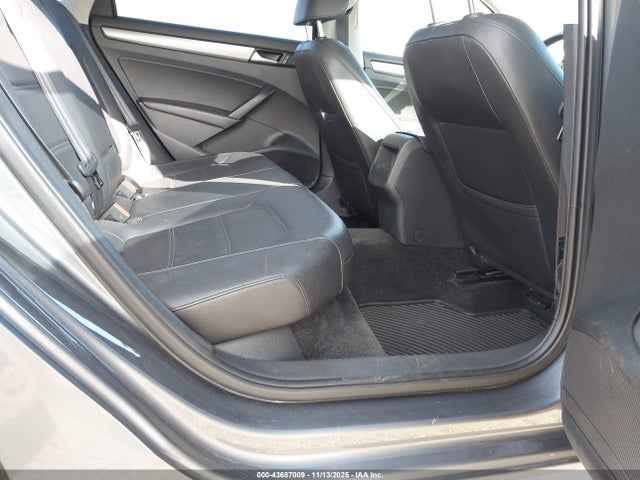 Aukcja sprzedaży 2015 Volkswagen Passat 1.8t Limited Edition, vin: 1VWAT7A39FC103015, numer aukcji: 43687009
