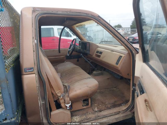 1989 GMC SIERRA 1GTGK34N0KE542964 Photo 4