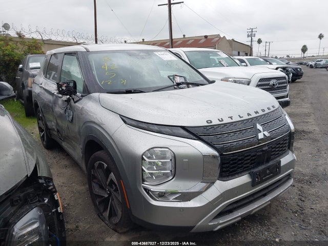 2022 MITSUBISHI OUTLANDER JA4J4UA88NZ045009 Photo 0