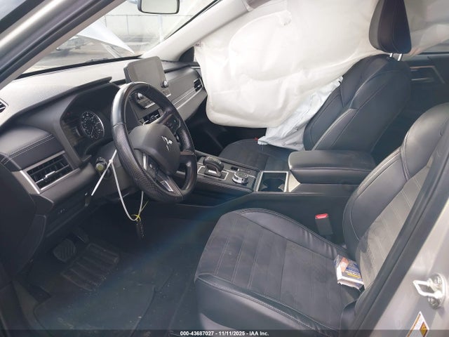 2022 MITSUBISHI OUTLANDER JA4J4UA88NZ045009 Photo 4