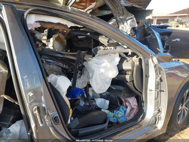 3N1AB8CV8MY257040 Nissan Sentra Sv Xtronic Cvt