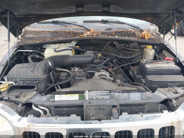 2005 JEEP LIBERTY 1J8GL58K05W574717 Photo 9