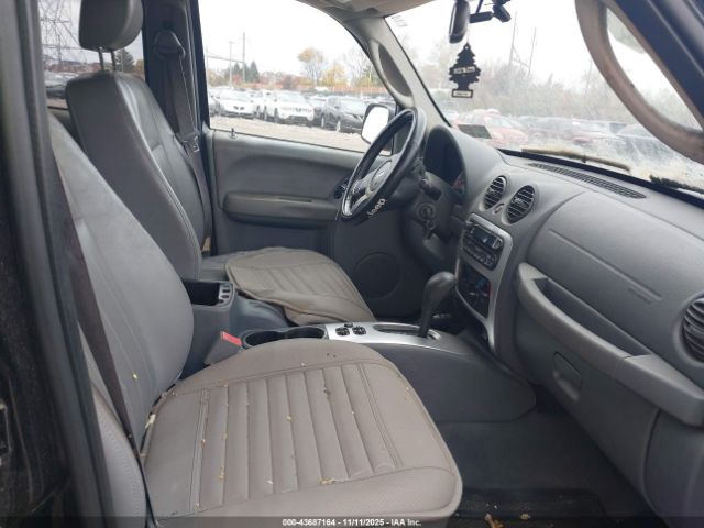 2005 JEEP LIBERTY 1J8GL58K05W574717 Photo 4