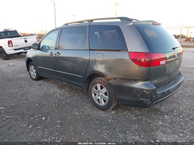2005 TOYOTA SIENNA 5TDZA23C15S367287 Photo 2