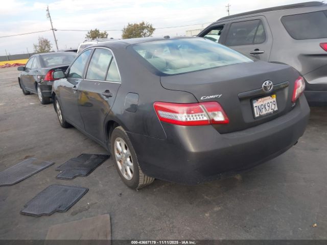 2011 TOYOTA CAMRY 4T1BF3EK7BU652947 Photo 2