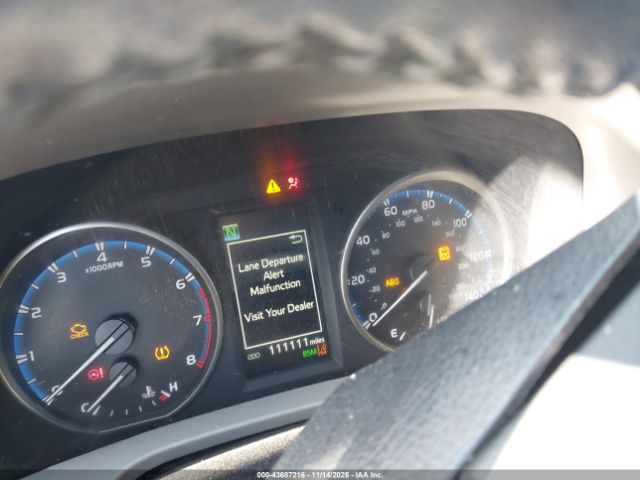 2018 TOYOTA RAV4 2T3RFREVXJW763817 Photo 6