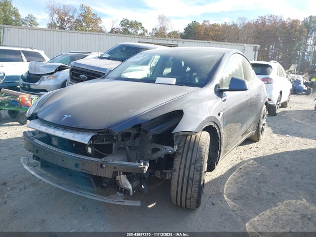 2020 TESLA MODEL Y 5YJYGDEFXLF013976 Photo 1