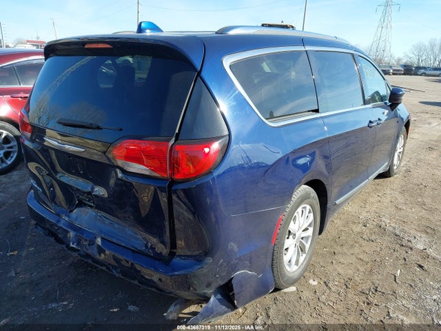 Aukcja sprzedaży 2018 Chrysler Pacifica Touring L, vin: 2C4RC1BG6JR139412, numer aukcji: 43687319