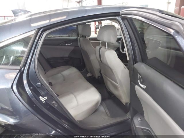 2018 HONDA CIVIC 2HGFC2F7XJH511358 Photo 7