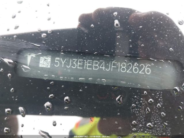 2018 TESLA MODEL 3 5YJ3E1EB4JF182626 Photo 8