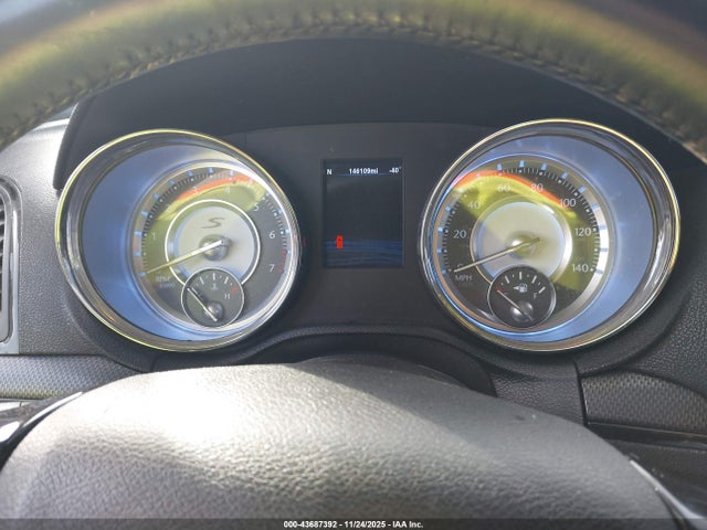 43687392 :رقم المزاد ، 2C3CCABG5EH352258 vin ، 2014 Chrysler 300 S مزاد بيع