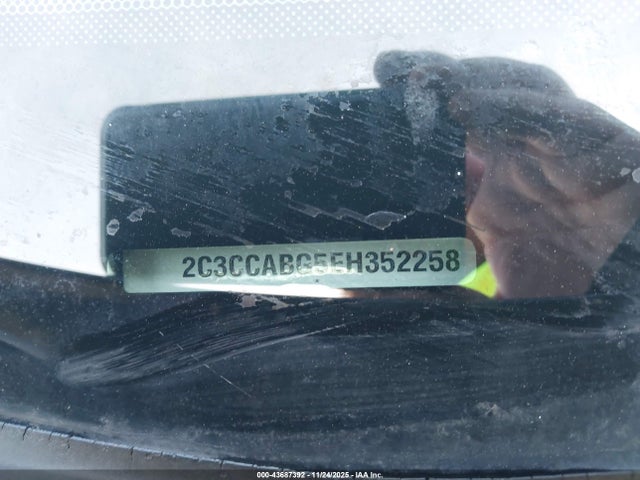 43687392 :رقم المزاد ، 2C3CCABG5EH352258 vin ، 2014 Chrysler 300 S مزاد بيع